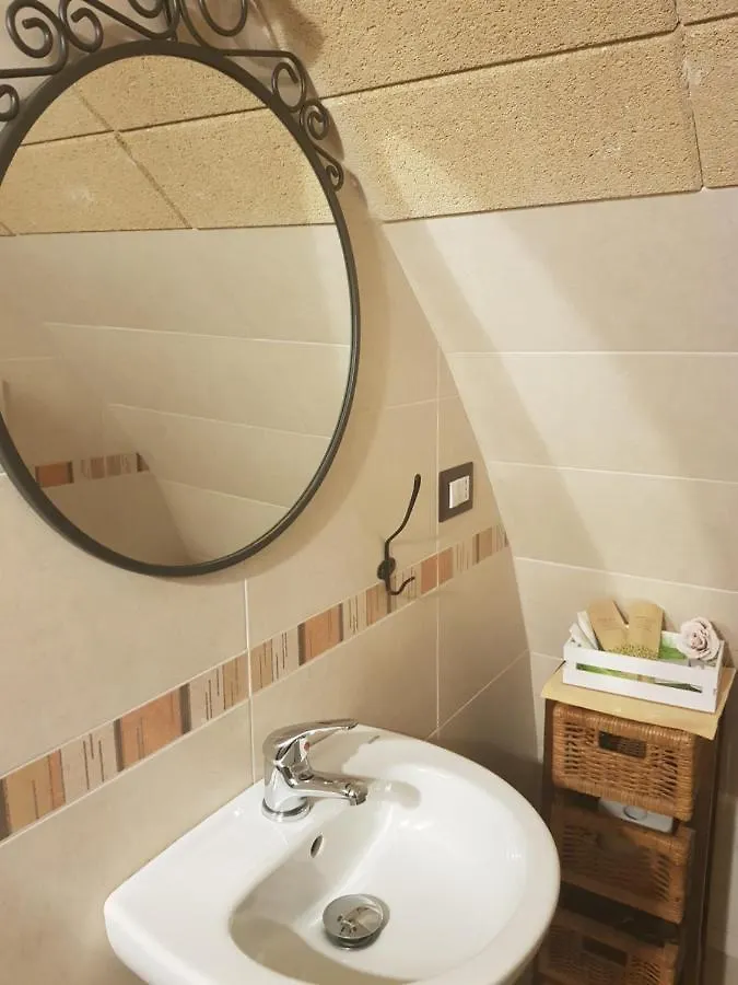 B&B Gallina 18 Bari 0*,  Italy